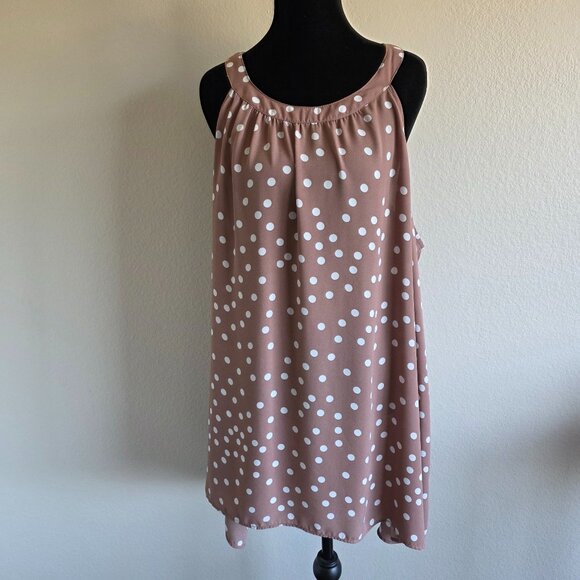 TORRID Top Blouse Sleeveless Chiffon Polka Dot Relax Fit Dip Hem Plus Size 3 3X - Picture 1 of 7